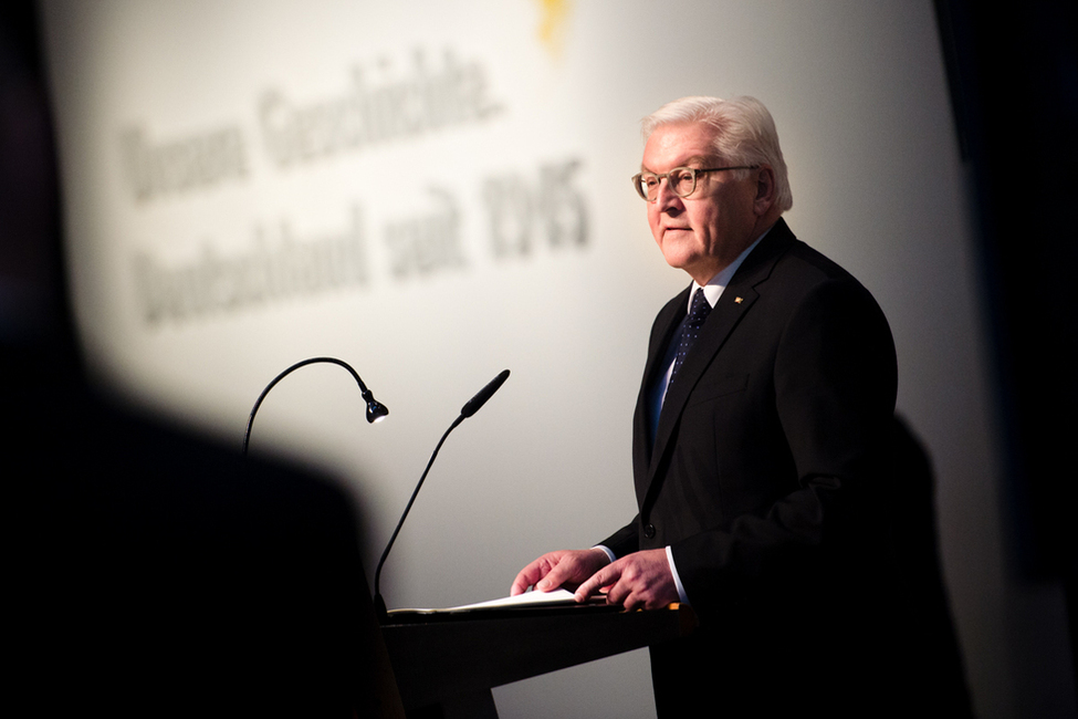 Bundespräsident Frank-Walter Steinmeier hält eine Ansprache bei der Wiedereröffnung der erneuerten Dauerausstellung zur Geschichte der Bundesrepublik Deutschland im Haus der Geschichte