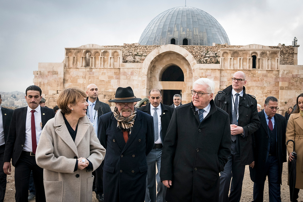 Bundespräsident Frank-Walter Steinmeier und Elke Büdenbender bei der Besichtigung des Zitadellenhügels mit Erläuterungen durch Thomas Weber-Karyotaki, DAAD - Langzeitdozent, anlässlich des offiziellen Besuchs im Haschemitischen Königreich Jordanien