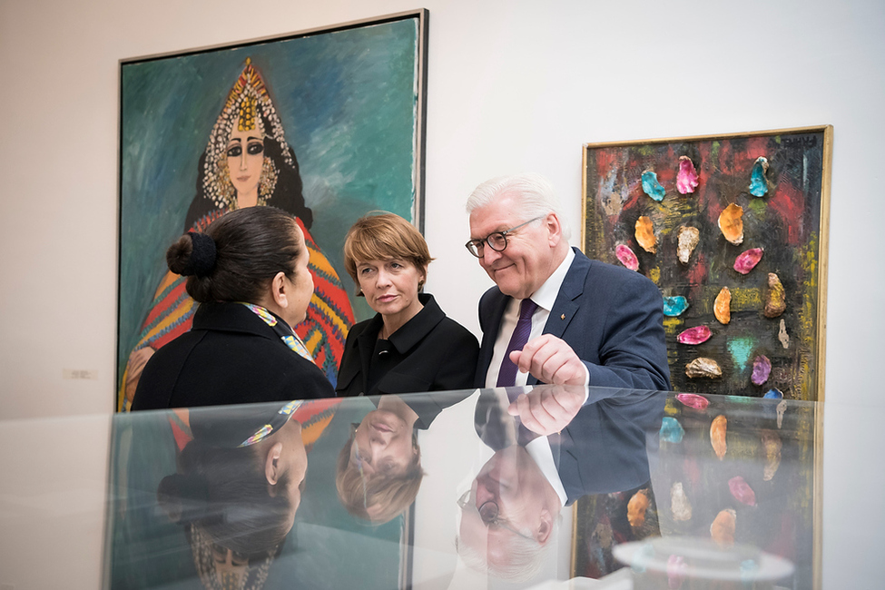 Bundespräsident Frank-Walter Steinmeier und Elke Büdenbender beim der Besichtigung des Künstlerhauses 'Darat al Funun' mit Erläuterungen durch Suha Shoman in Amman anlässlich des offiziellen Besuchs im Haschemitischen Königreich Jordanien