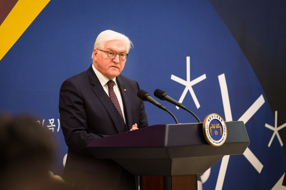 Bundespräsident Frank-Walter Steinmeier hält eine Ansprache beim Mittagessen mit dem Staatspräsidenten der Republik Korea, Moon Jae-in, im Amtssitz des Staatspräsidenten in Seoul