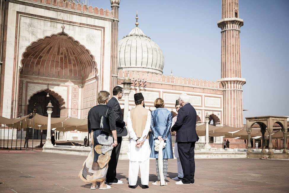 Bundespräsident Frank-Walter Steinmeier und Elke Büdenbender besuchen die Freitagsmoschee Jama Masjid anlässlich des Staatsbesuchs in Indien 