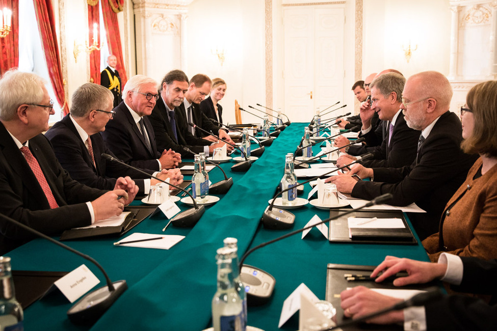 Bundespräsident Frank-Walter Steinmeier im Gespräch mit dem Staatspräsidenten der Republik Finnland, Sauli Niinistö, anlässlich des Staatsbesuchs 