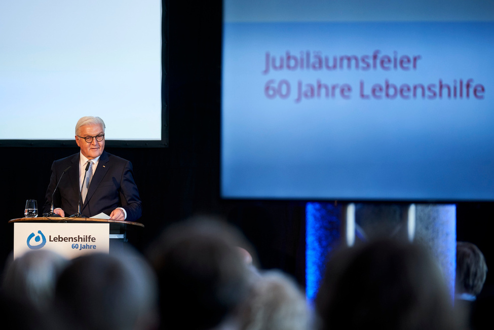 Bundespräsident Frank-Walter Steinmeier hält eine Rede anlässlich der Jubiläumsfeier '60 Jahre Lebenshilfe' im Haus der Kulturen der Welt in Berlin 