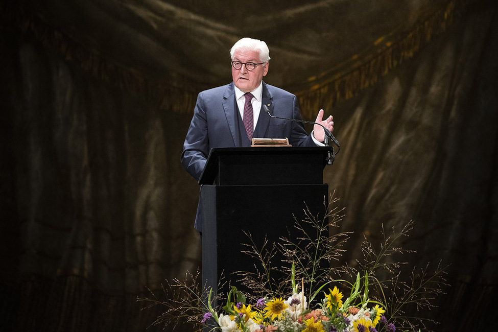 Bundespräsident Frank-Walter Steinmeier hält eine Rede bei der Festveranstaltung '100 Jahre Finanzgerichtsbarkeit in Deutschland' im Cuvilliés Theater der Residenz München
