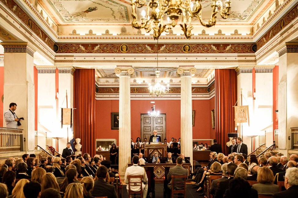 Bundespräsident Frank-Walter Steinmeier hält eine Ansprache bei der Verleihung der Ehrendoktorwürde der Juristischen Fakultät der Universität Athen anlässlich des Staatsbesuchs in der Hellenischen Republik