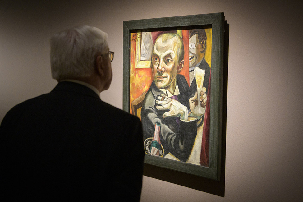 Bundespräsident Frank-Walter Steinmeier beim Rundgang durch die Ausstellung 'Beckmann. Exile Figures' im Museum Thyssen-Bornemisza in Madrid anlässlich des Besuchs im Königreich Spanien