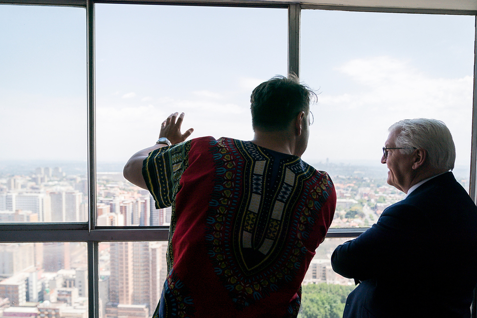 Bundespräsident Frank-Walter Steinmeier besichtigt den Ponte Tower in Johannesburg aus Anlass des Staatsbesuches in die Republik Südafrika
