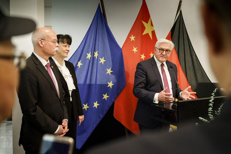 Bundespräsident Frank-Walter Steinmeier bei einem Empfang in der Residenz des Botschafters der Bundesrepublik Deutschland in Peking anlässlich des Staatsbesuchs in der Volksrepublik China