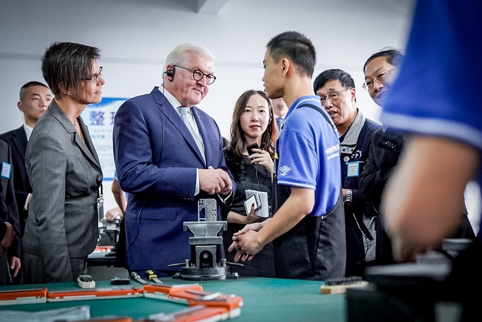 Bundespräsident Frank-Walter Steinmeier besucht das deutsch-chinesische Berufsbildungszentrum in Kanton anlässlich des Staatsbesuchs in der Volksrepublik China 