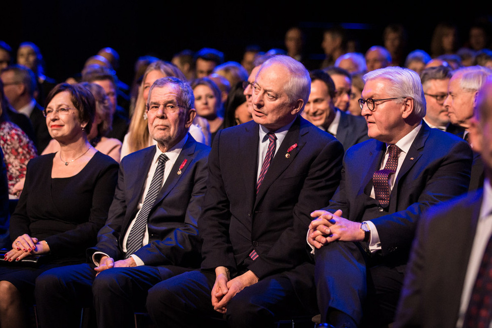 Bundespräsident Frank-Walter Steinmeier beim Festakt zu "300 Jahre Fürstentum Liechtenstein" neben S.D. Fürst Hans-Adam II und dem Präsident der Republik Österreich, Alexander van der Bellen, in Vaduz