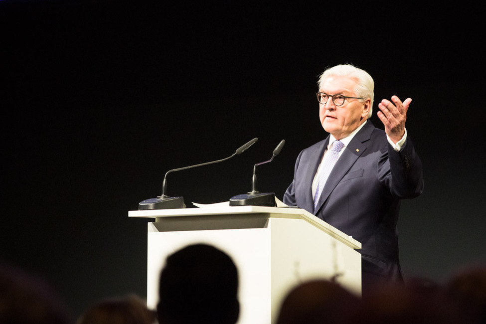 Bundespräsident Frank-Walter Steinmeier hält eine Ansprache bei der Mitgliederversammlung zum 90. Gründungsjubiläum der Freunde der Nationalgalerie im Hamburger Bahnhof