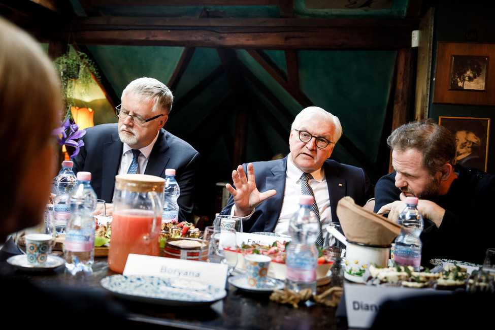 Bundespräsident Frank-Walter Steinmeier beim Gespräch mit bulgarischen Intellektuellen in Sofia, Bulgarien