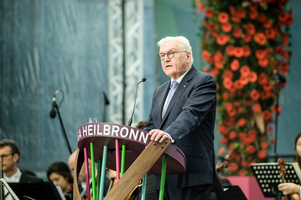 Bundespräsident Frank-Walter Steinmeier hält eine Ansprache zur Eröffnung der Bundesgartenschau 2019 in Heilbronn