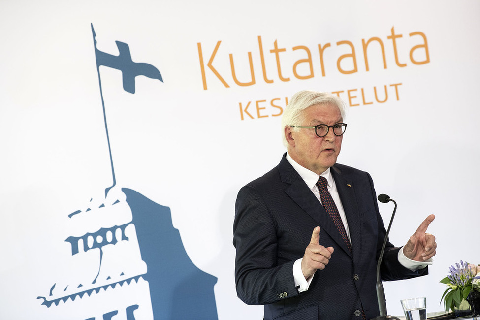 Bundespräsident Frank-Walter Steinmeier hält eine Rede zu Beginn der Kultaranta-Gespräche auf Einladung des finnischen Staatspräsidenten Sauli Niinistö