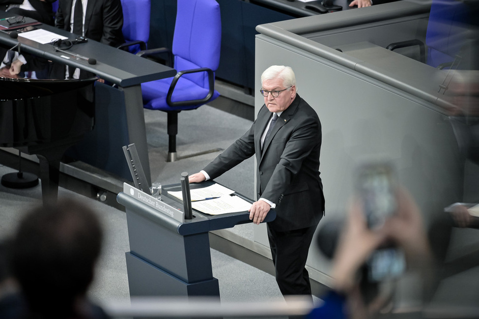 Bundespräsident Frank-Walter Steinmeier hält eine Rede in der Gedenkstunde im Deutschen Bundestag zum Tag des Gedenkens an die Opfer des Nationalsozialismus