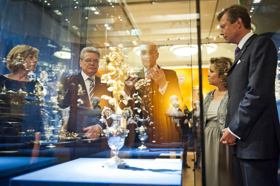 Teilnahme des Bundespräsidenten an der Eröffnung der Ausstellung "Die Silberkammer der Luxemburger Dynastie" auf Einladung Ihrer Königlichen Hoheiten des Großherzogs Henri von Luxemburg und Großherzogin Maria Teresa von Luxemburg