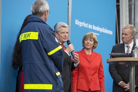 Bundespräsident Joachim Gauck und Daniela Schadt im Gespräch über bürgerschaftliches Engagement auf der Parkbühne