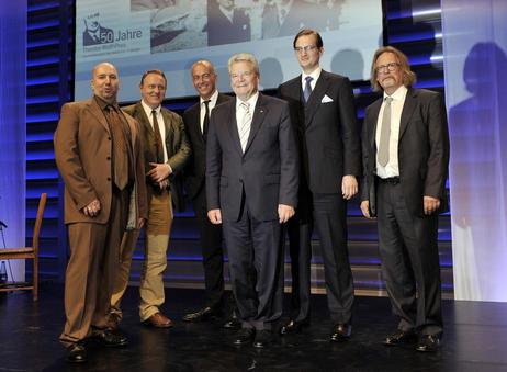 Bundespräsident Joachim Gauck mit den Preisträgern