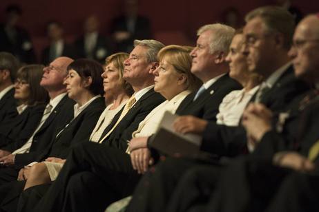 Bundespräsident Joachim Gauck, Daniela Schadt, Norbert Lammert, Angela Merkel und Horst Seehofer beim Festakt