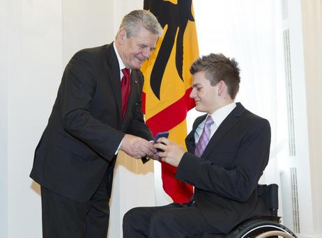 Bundespräsident Joachim Gauck mit Thomas Schmidberger, Tischtennis
