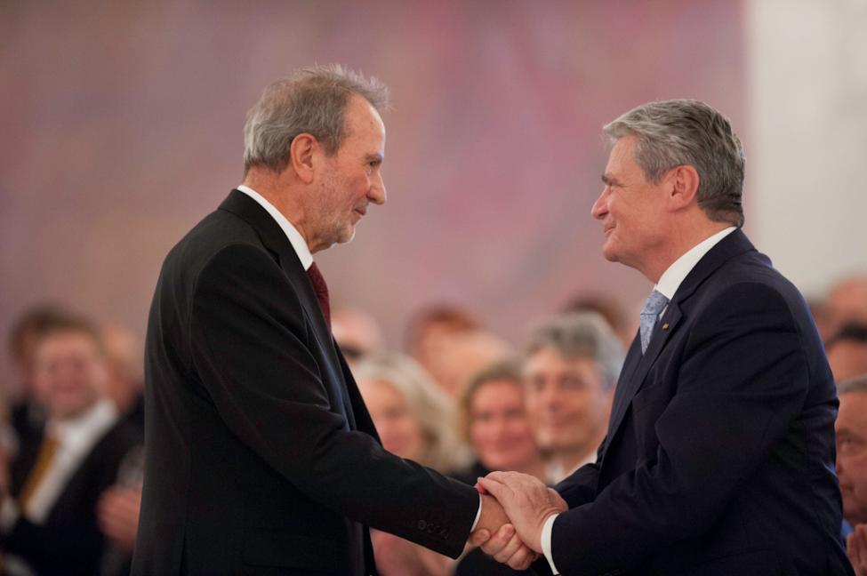 Edgar Reitz und Bundespräsident Joachim Gauck in Schloss Bellevue