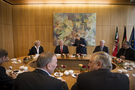 Begrüßung im Landtag durch Landtagspräsidentin Carina Gödecke und Gespräch mit den Fraktionsvorsitzenden, Vizepräsidenten und dem Ältestenrat