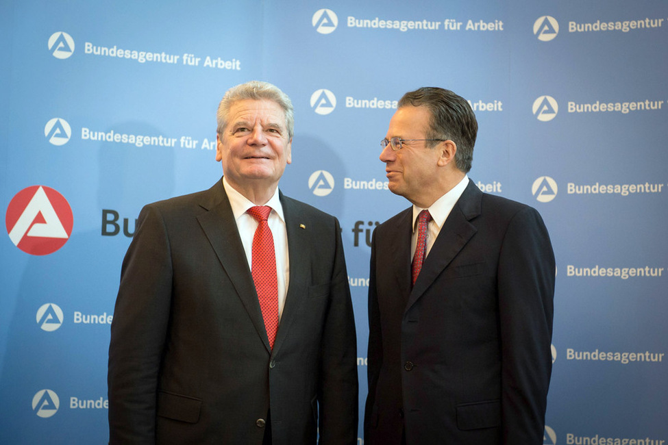 Bundespräsident Joachim Gauck mit Frank-J. Weise, Vorstandsvorsitzender der Bundesagentur für Arbeit