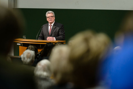 Bundespräsident Joachim Gauck bei seiner Gedächtnisvorlesung zum 70. Jahrestag der Hinrichtung von Mitgliedern der Weißen Rose an der Ludwig-Maximilians-Universität