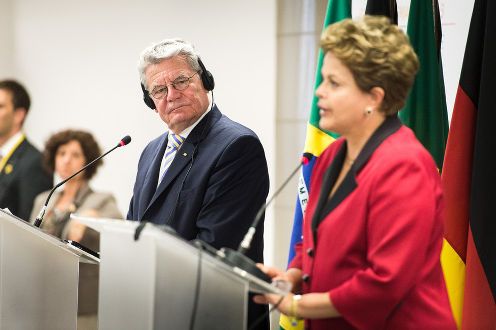 Bundespräsident Joachim Gauck tritt gemeinsam mit der Präsidentin der Föderativen Republik Brasilien, Dilma Vana Rousseff, im World Trade Center in São Paulo vor die Presse