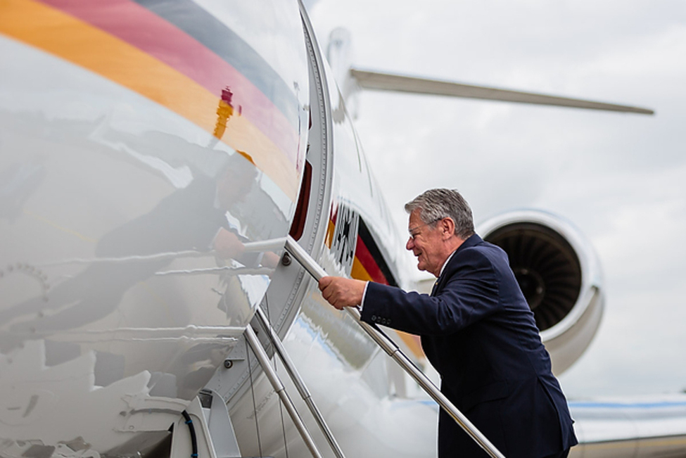 Bundespräsidenten Joachim Gauck auf dem Weg zur Eröffnung der EMO Hannover 2013