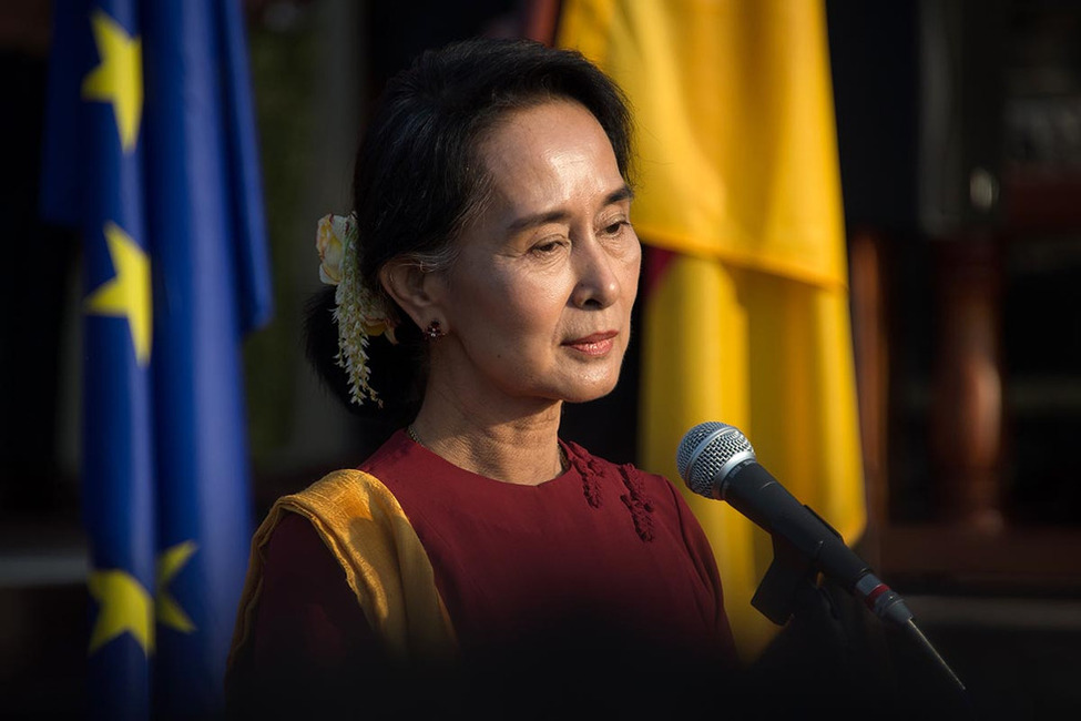 Oppositionsführerin Aung Sang Suu Kyi bei der Pressebegegnung