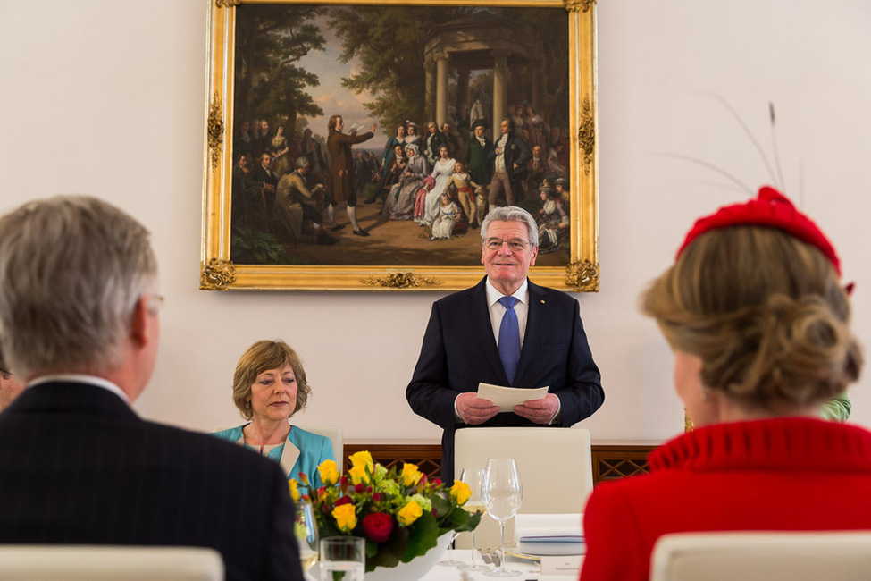 Bundespräsident Joachim Gauck empfängt Ihre Majestäten König Philippe und Königin Mathilde der Belgier in Schloss Bellevue