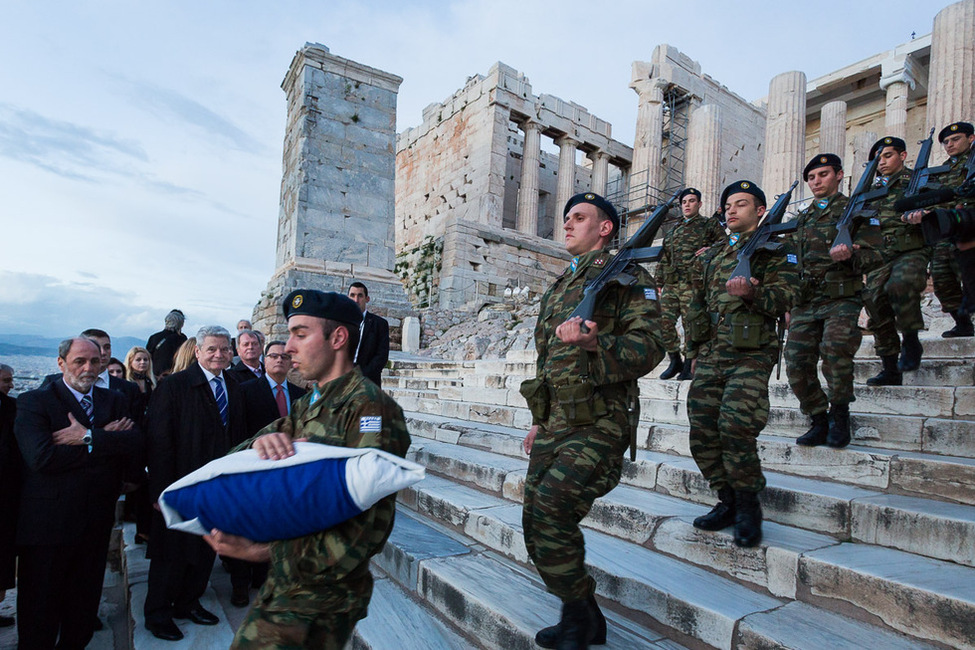 Bundespräsident Joachim Gauck besichtigt die Akropolis