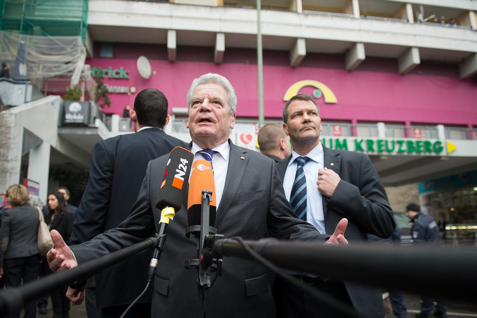 Bundespräsident Joachim Gauck bei einer Begegnung mit der Presse in Kreuzberg im Rahmen des Thementages 'Unterwegs zum Miteinander'