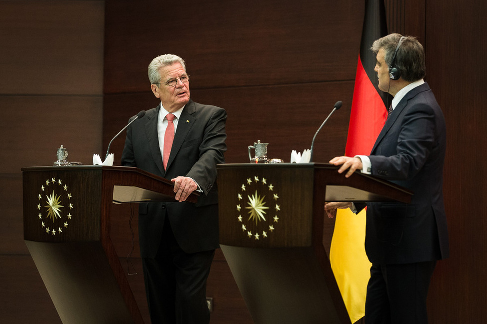 Bundespräsident Joachim Gauck und der türkische Präsident Abdullah Gül bei der Begegnung mit der Presse