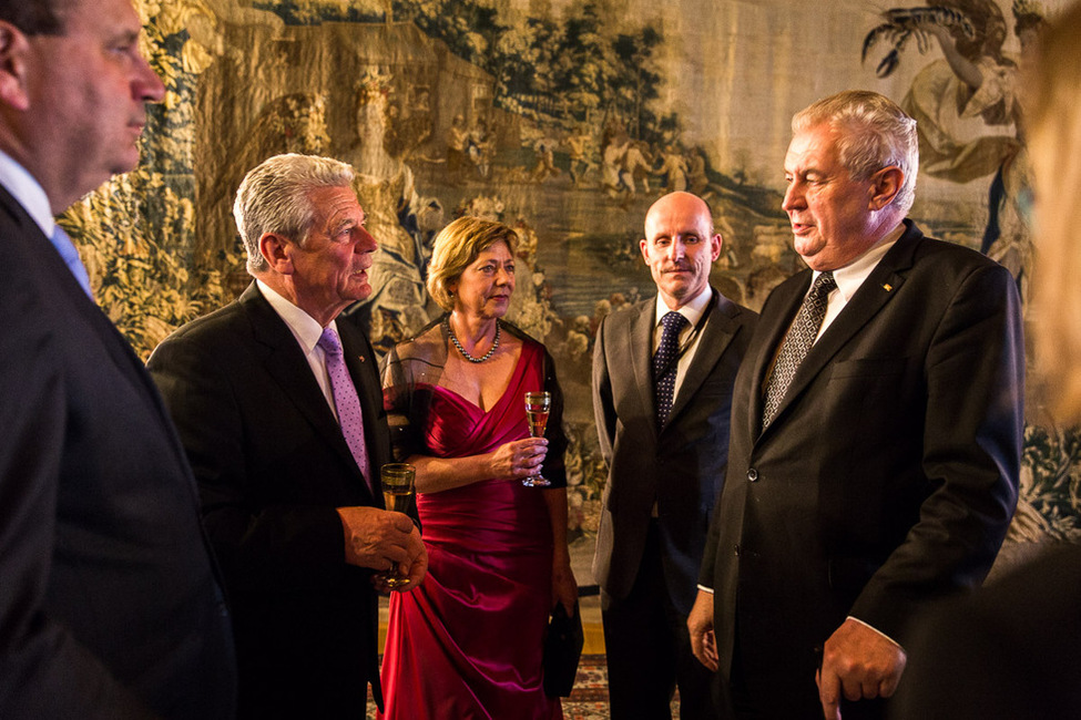 Bundespräsident Joachim Gauck und Daniela Schadt beim Staatsbankett, gegeben vom tschechischen Präsidenten Miloš Zeman