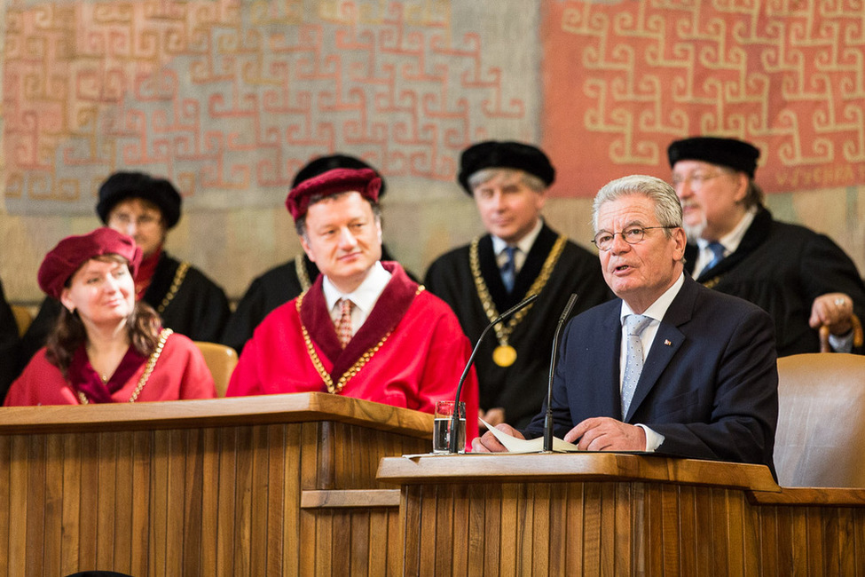 Bundespräsident Joachim Gauck hält eine Rede in der Karls-Universität Prag