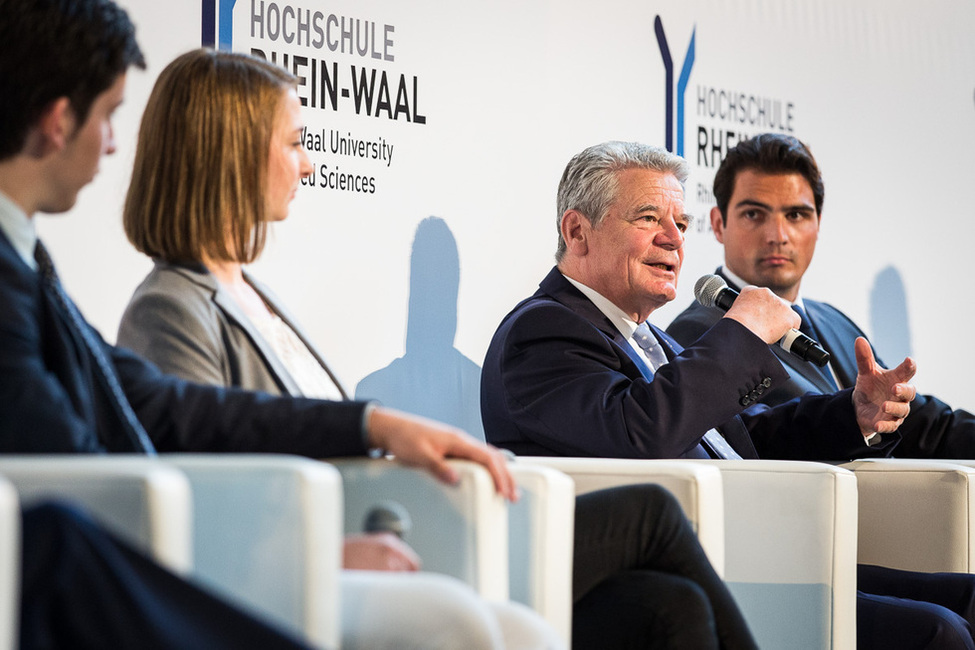 Bundespräsident Joachim Gauck bei der Diskussion mit Studierenden zu Fragen der europäischen Integration an der Hochschule Rhein-Waal