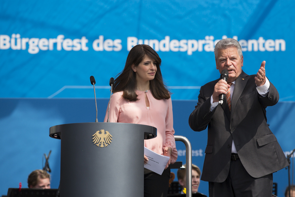 Bundespräsident Joachim Gauck bei seiner Rede beim Bürgerfest im Park von Schloss Bellevue