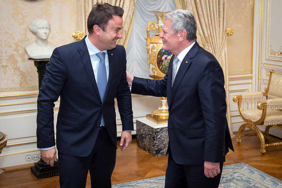 Bundespräsident Joachim Gauck im Gespräch mit dem Ministerpräsidenten des Großherzogtums Luxemburg, Xavier Bettel, anlässlich des Staatsbesuchs in Luxemburg
