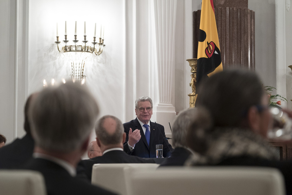 Bundespräsident Joachim Gauck hält eine Rede im Langhanssaal in Schloss Bellevue anlässlich Vorstandssitzung des Stifterverbandes für die Deutsche Wissenschaft 