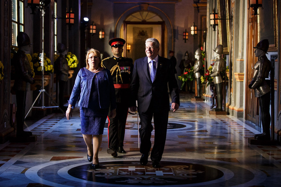 Bundespräsident Joachim Gauck beim Austausch mit der Präsidentin der Republik Malta, Marie-Louise Coleiro-Preca, im Großmeisterpalast in Valletta anlässlich des Staatsbesuchs in der Republik Malta