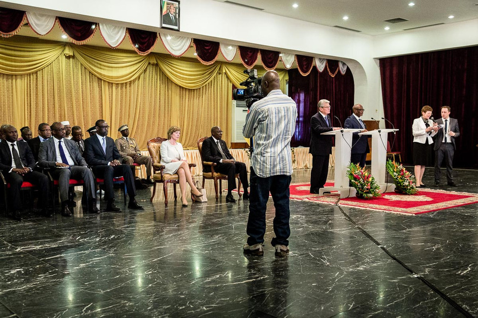 Bundespräsident Joachim Gauck gibt ein Pressestatement mit Ibrahim Boubacar Keita, Präsident der Republik Mali, im Präsidentenpalast Koulouba anlässlich seines offiziellen Besuchs in Mali 