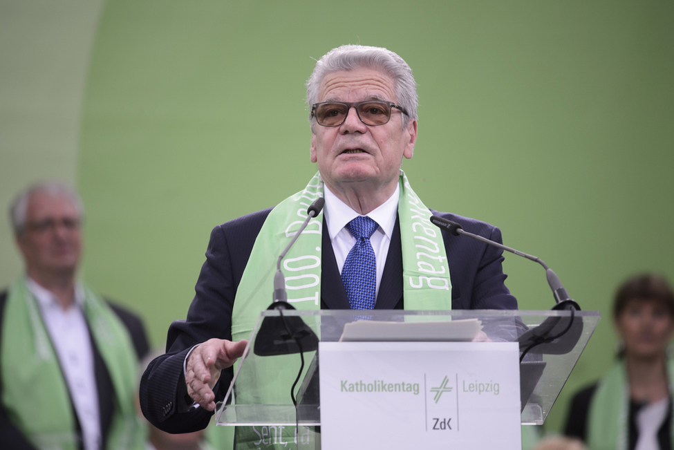 Bundespräsident Joachim Gauck hält eine Ansprache bei der Eröffnung des 100. Deutschen Katholikentages auf dem Leipziger Markt 