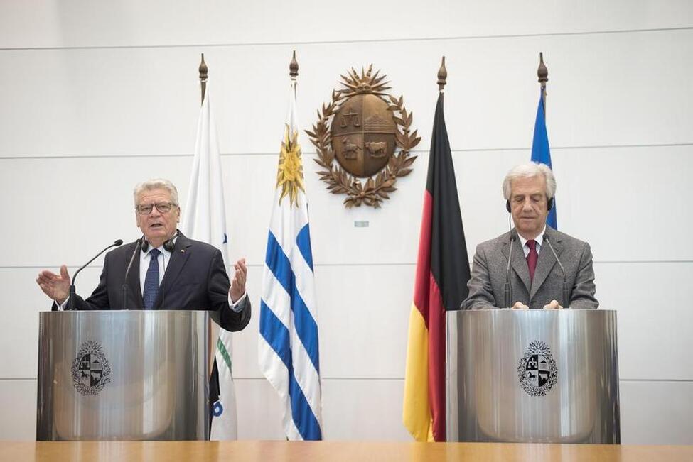 Bundespräsident Joachim Gauck bei der gemeinsame Begegnung mit der Presse mit dem uruguayischen Präsidenten Tabaré Ramón Vázquez Rosas während des Staatsbesuchs in der Republik Östlich des Uruguay