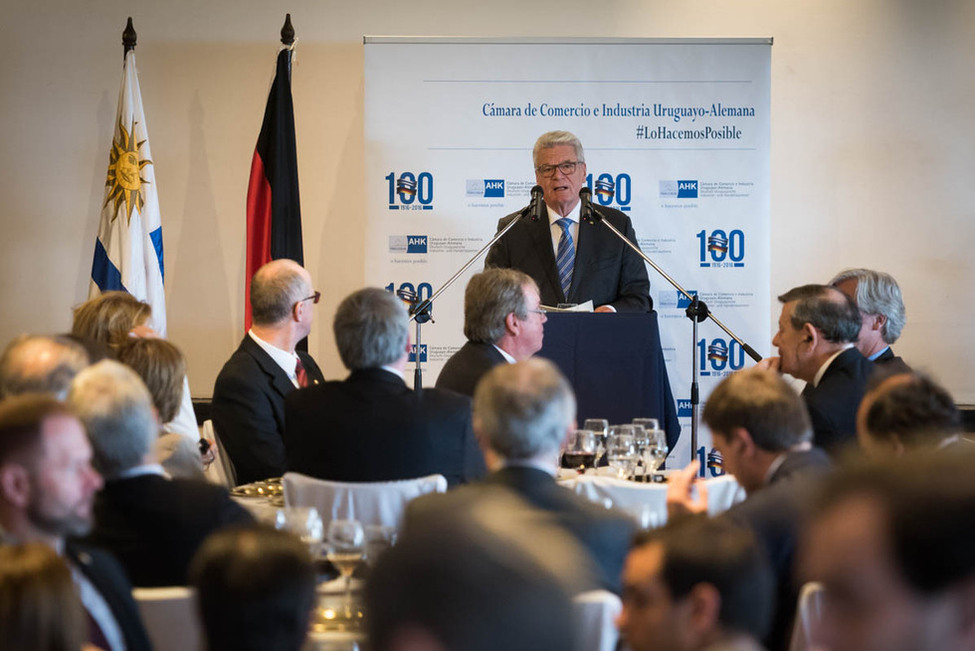 Bundespräsident Joachim Gauck hält eine Ansprache vor der Deutsch-Uruguayischen Industrie- und Handelskammer während des Staatsbesuchs in der Republik Östlich des Uruguay