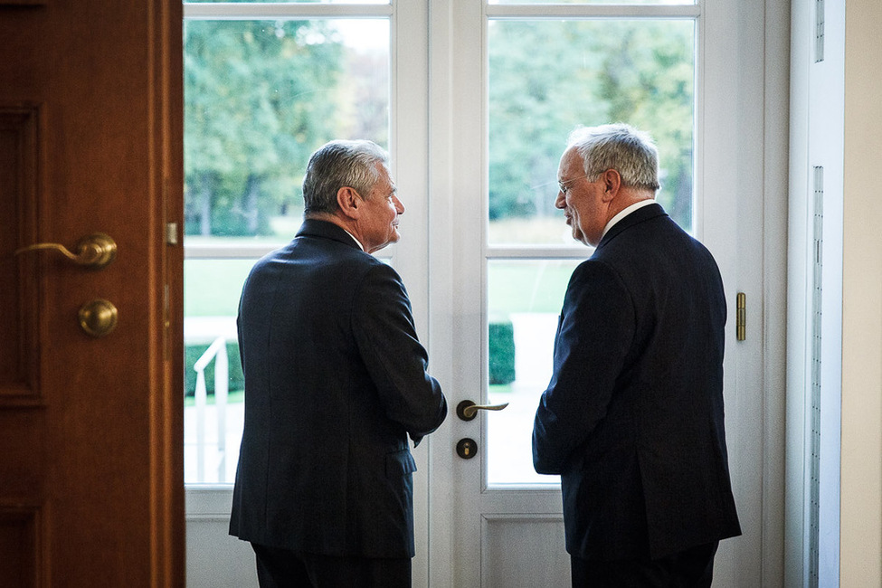 Bundespräsident Joachim Gauck tauscht sich mit dem Bundespräsidenten der Schweizerischen Eidgenossenschaft, Johann Niklaus Schneider-Ammann, in Schloss Bellevue aus 