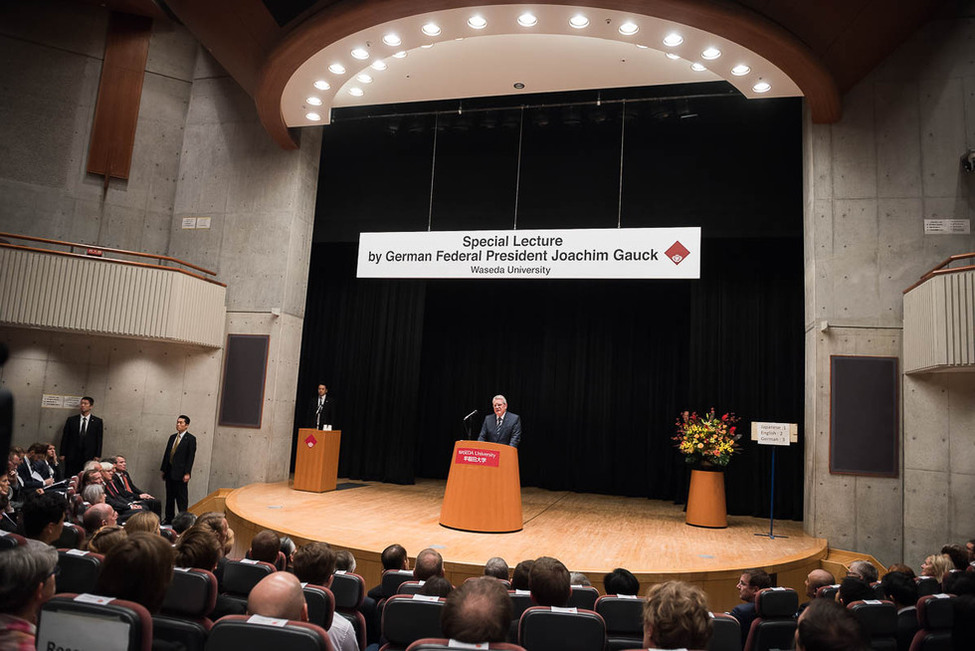 Bundespräsident Joachim Gauck hält eine Rede an der Waseda Universität anlässlich des offiziellen Besuchs in Japan