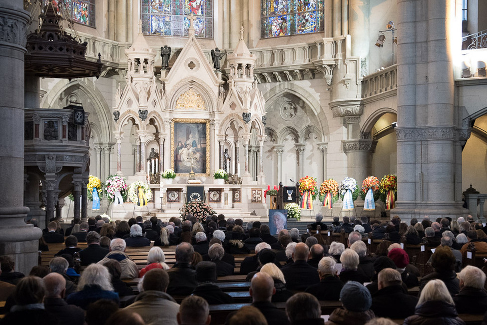 Trauergottesdienst für die verstorbene Politikerin Hildegard Hamm-Brüche in der Kirche St. Lukas in München