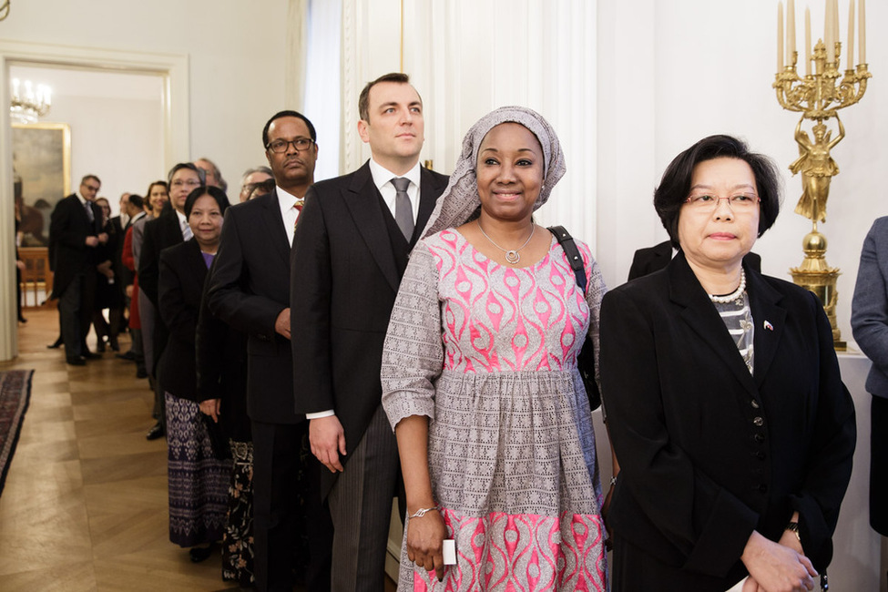 Aufstellung der Diplomaten zum Defilee anlässlich des Neujahrsempfangs für das Diplomatische Korps in Schloss Bellevue